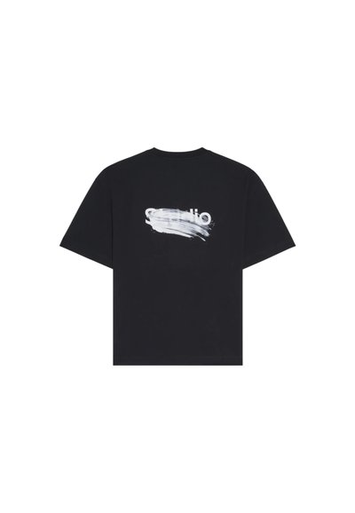 T-shirt en coton noir avec un col rond et des manches courtes. Présente un design de coup de pinceau blanc et du texte de marque au dos.