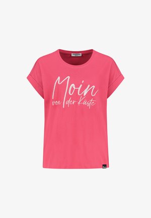 Rosa T-Shirt mit kurzen Ärmeln und aufgerollten Bündchen, vorne weißer Schriftzug "Moin von der Küste", Etikett in Größe M im Kragen sichtbar.