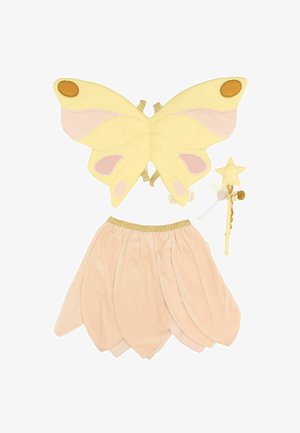 Geel vlinder vleugels met zachte roze accenten, een lichtroze rok met bloemblaadjes vormen, en een sterknuppel met gouden en lichte stofdetails.