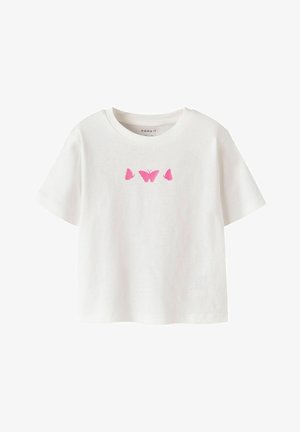 Biała koszulka z krótkim rękawem z nadrukiem trzech różowych motyli na piersi, z okrągłym dekoltem.