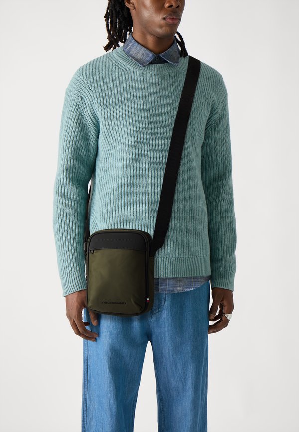 REPREVE MINI REPORTER - Umhängetasche - khaki