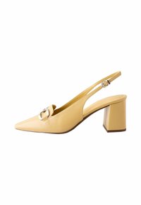 Next Pumps - yellow