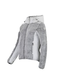 Grå faux fur-jakke med en polstret hvid nylon-foring, lynlås og justerbar hætte; har en sidelomme og strukturerede detaljer.