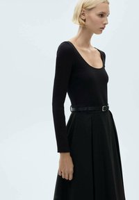 Mango Denní šaty - black