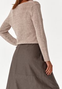 TATUUM Sweter