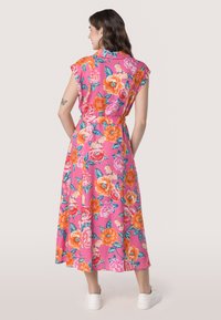 QUIOSQUE Blusenkleid - multicolour
