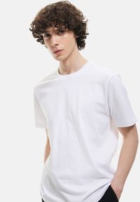 Koton Camiseta básica - white