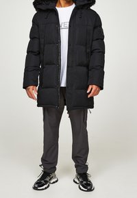 Alessandro Zavetti Zimní bunda - black