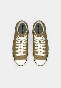 Converse CHUCK TAYLOR ALL STAR WIDE UNISEX - Høye joggesko - swamp core/vintage white/black