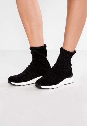 Sneakers hoog - black