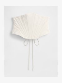Valittu, new off white