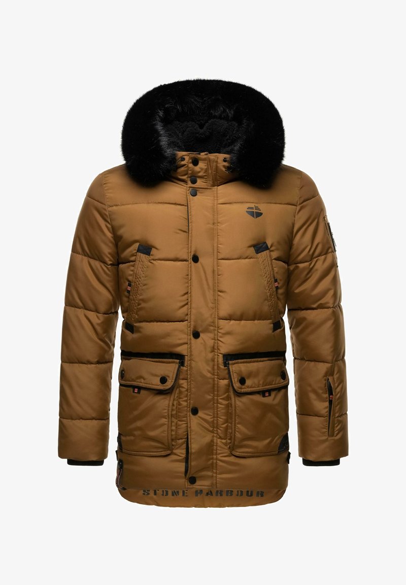 Giacca parka imbottita marrone con cappuccio staccabile foderato in pelliccia nera, molteplici tasche con pattina, dettagli con zip e logo sul petto.