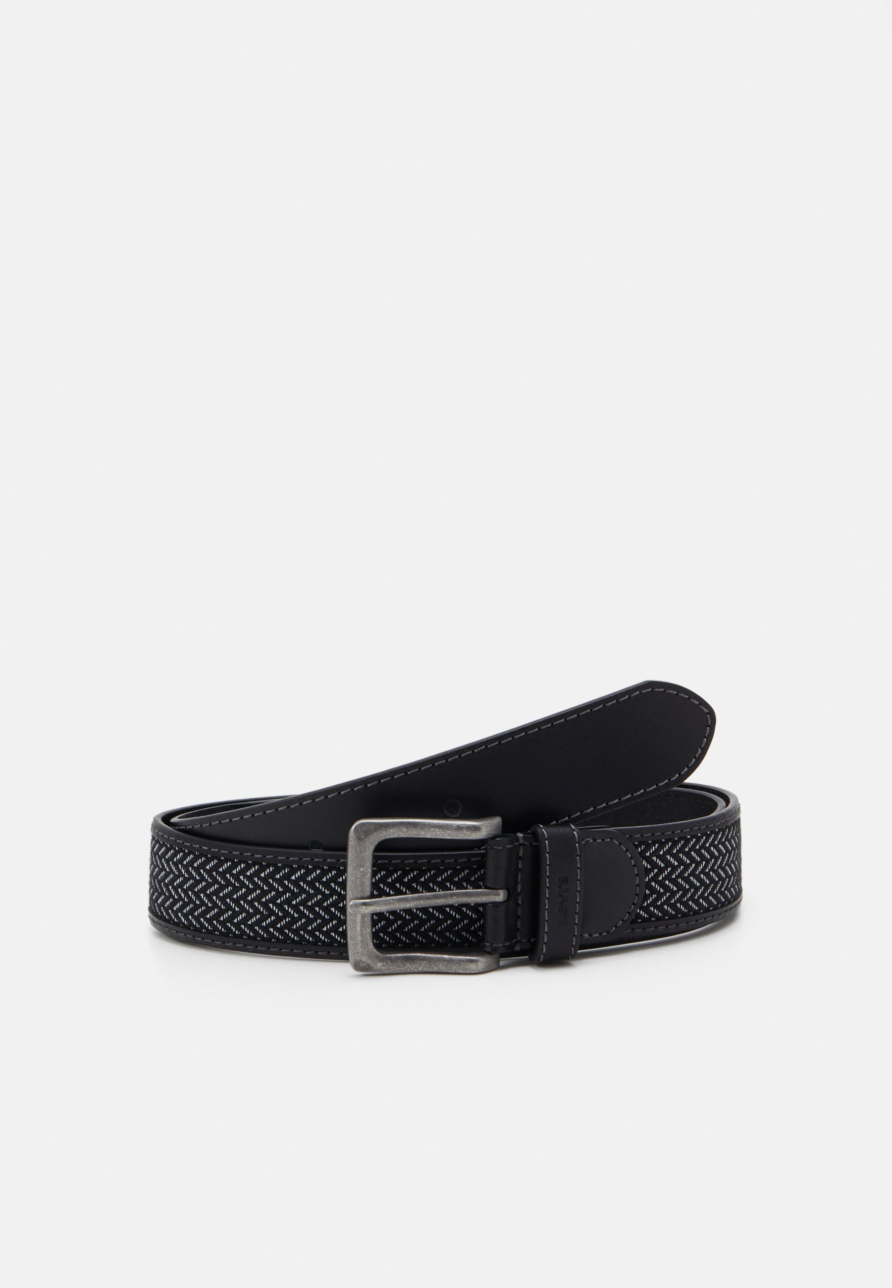 black levis belt