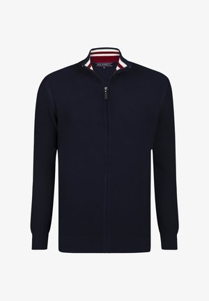 Marineblauer Herren-Zip-Pullover mit gerippter Struktur, langen Ärmeln und einem gestreiften Kragen in Weiß und Rot.