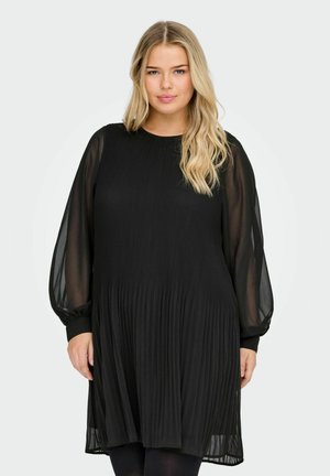 Melnas kleitas ar kroku audumu, garām balona piedurknēm no caurspīdīga materiāla, apaļu izgriezumu un ērtu pieguļojumu.