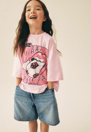 Next, REGULAR FIT - THE ROLLING STONES BAND T-SHIRT . - T-shirt con stampa - pink football