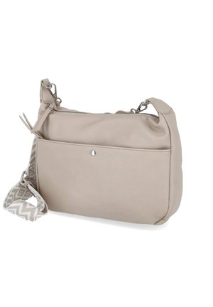 Beige leren crossbodytas met voorvak, zilveren ritssluiting en afneembare, patroonriem met geometrisch ontwerp.