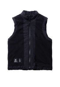 Chaleco de forro polar sin mangas de color negro, con cremallera frontal, cuello alzado y etiqueta que indica características de repelencia al agua y calidez.