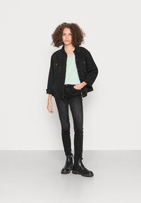 Pieces PCBILLO TEE SOLID - T-shirt básica - silt green