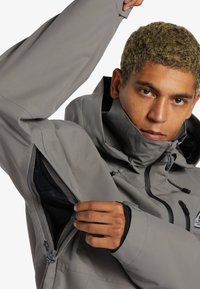 DC Shoes Regenjas -  pewter