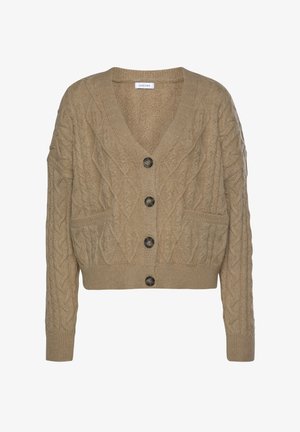 Beige Kabelstrick-Cardigan mit V-Ausschnitt, fünf vorderen Knöpfen, zwei Taschen und gerippten Bündchen sowie Saum. Strukturierter Stoffdesign in der gesamten Jacke.