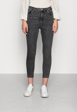 VMLOA SKINNY - Skinny džíny - medium grey denim