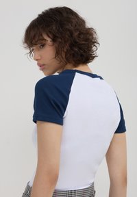 Calliope IMPRIMÉ COLLEGE - T-shirt con stampa - blanc