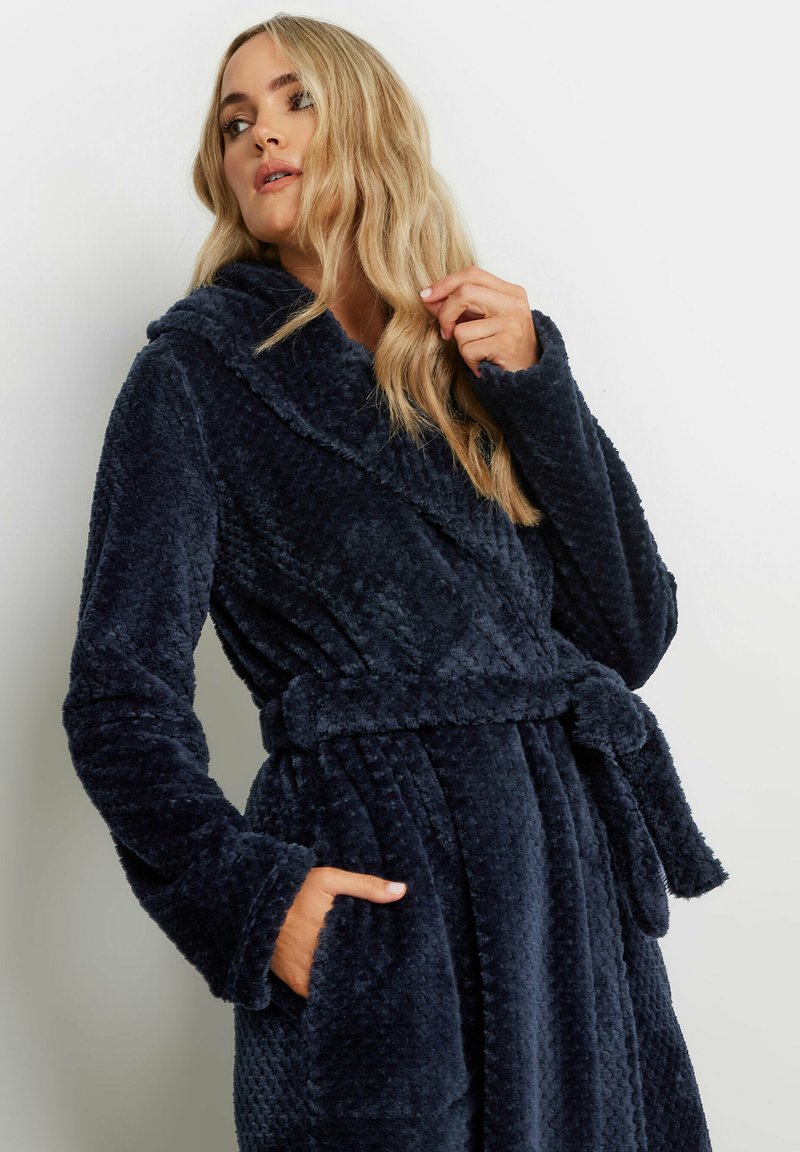 chinese dress ladies Fishers Finery Women's Premier Hotel Spa Turkish Terry Robe; Ultra Plush (LXL)