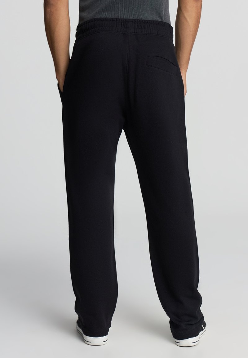 Terranova TUTA RELAXED CON COULISSE Pantaloni sportivi nero