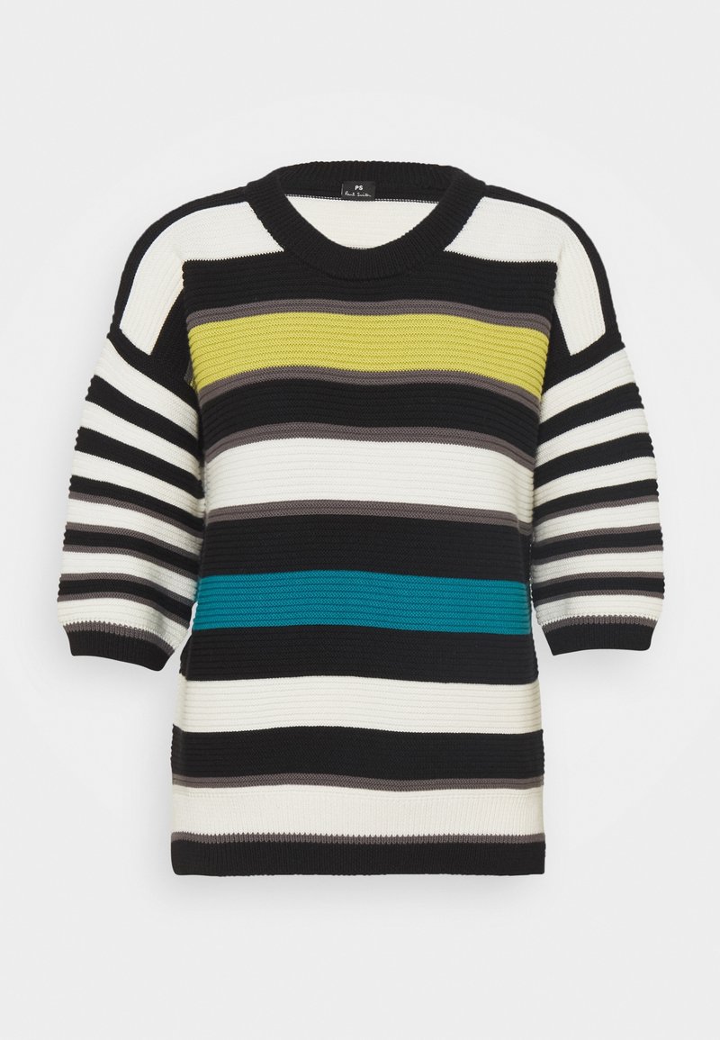 Strikket sweater med horisontale striber i sort, hvid, grå, sennepsgul og teal; har rund halsudskæring og 3/4-ærmer.