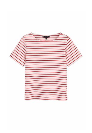 Wit shirt met korte mouwen, gelijkmatig verdeelde horizontale rode strepen en een ronde hals, afgebeeld tegen een witte achtergrond.