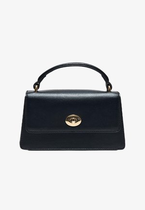 Borsa a mano rettangolare in pelle nera con manico corto e fermaglio ovale dorato con chiusura a torsione sulla patta anteriore.
