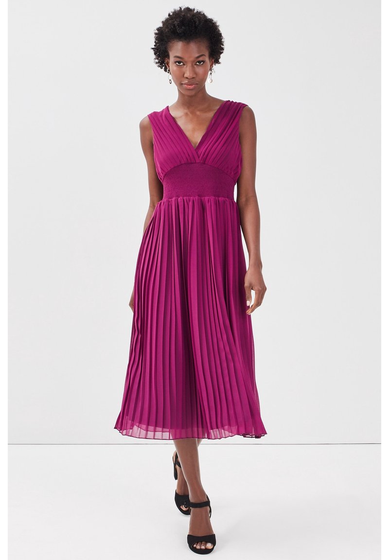 cache purple dress Purple Cache Evening Dress for Sale up to 90% Off: Poshmark