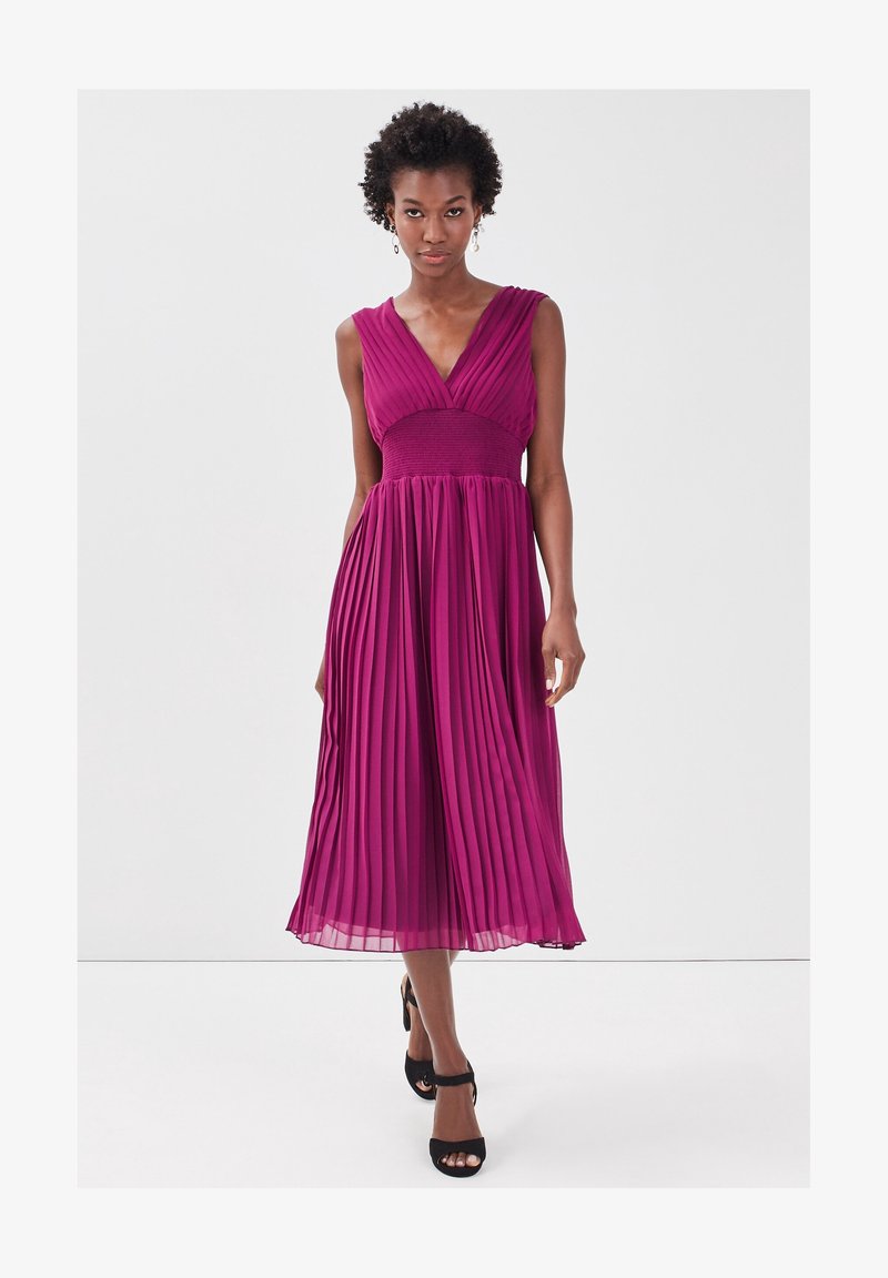 cache purple dress Purple Cache Evening Dress for Sale up to 90% Off: Poshmark