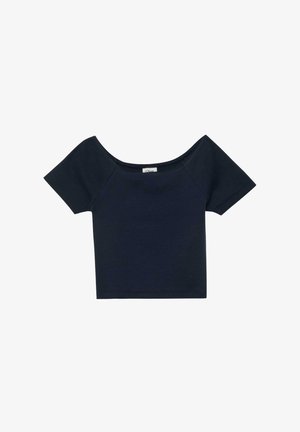 Marineblauwe cropped top met korte mouwen, brede ronde hals en geribbelde gebreide stof.