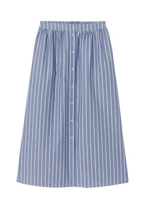 Jupe midi bleue à rayures verticales blanches, taille froncée et fermeture à l'avant avec de petits boutons beige.