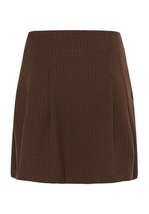 Jupe courte marron avec un motif à carreaux subtil et de légères plis, conçue pour une taille ajustée et convenant à une tenue décontractée ou formelle.