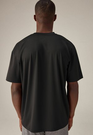Next, T-shirt basic - black