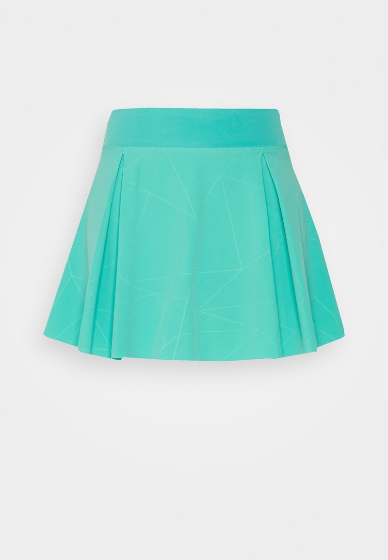 Una falda skater de color teal claro, hecha de una tela suave, con pliegues, una cintura ancha y un patrón geométrico en relieve en la superficie.