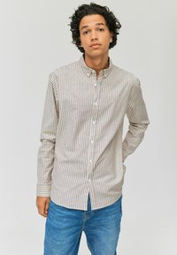 Non sélectionné, camel