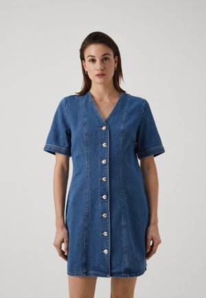 ONLKARLA V NECK DRESS - Denim dress - medium blue denim