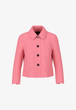 Veste rose en tissu lisse avec col, fermeture à boutons à l'avant et deux poches latérales. Caractérisée par des boutons noirs et des manches droites.