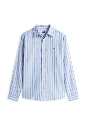 Lichtblauw overhemd met lange mouwen en knopen, met verticale witte, oranje en marineblauwe strepen, een puntige kraag en een klein geborduurd logo op de borst.