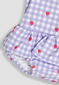 Lila Gingham-Musterstoff mit bestickten Erdbeeren, Rüschensaum und elastischem Bund, ideal für Komfort und Passform.