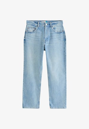 Jeans in denim di colore azzurro chiaro a gamba dritta con bottone frontale e cerniera, cinque tasche e passanti per cintura.