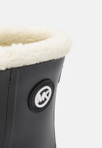 MICHAEL Michael Kors Bottes en caoutchouc - black