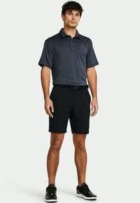Under Armour MATCHPLAY TAPERED - Kurze Sporthose - black