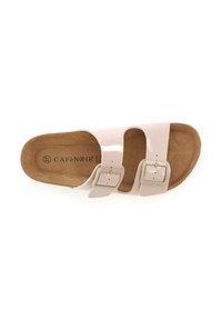 Rosa lackerad slide-sandal med två justerbara spännen, korkinlägg och en texturerad, ljusbrun fotbädd. Varumärkeslogotypen syns inuti.