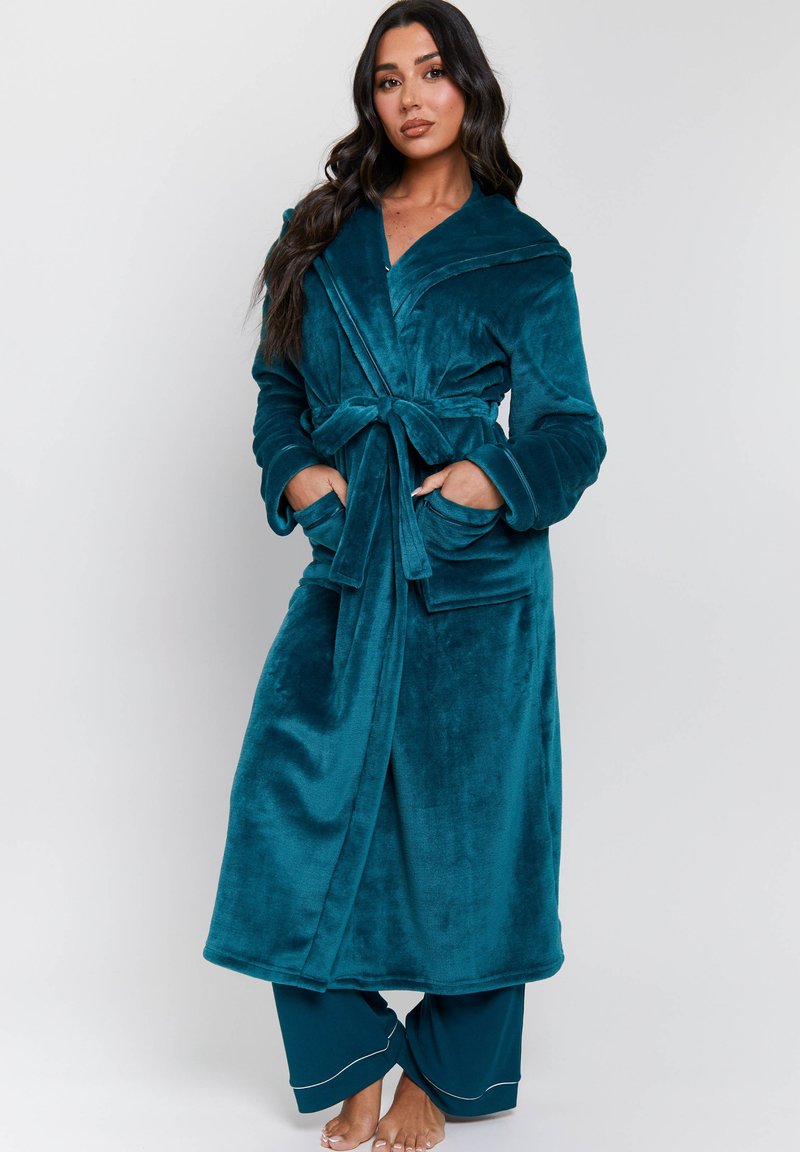luxary bottle green dressing gown Mulberry Robe