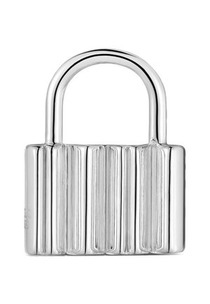 Lucchetto metallico argentato con scanalature verticali sul corpo e arco liscio e arrotondato in posizione chiusa.